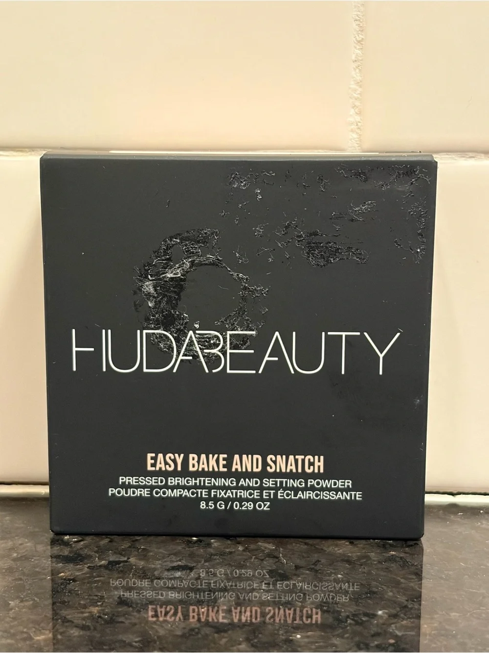 Huda Beauty - Easy Bake Loose Baking & Setting Powder (Cherry Blossom Cake)